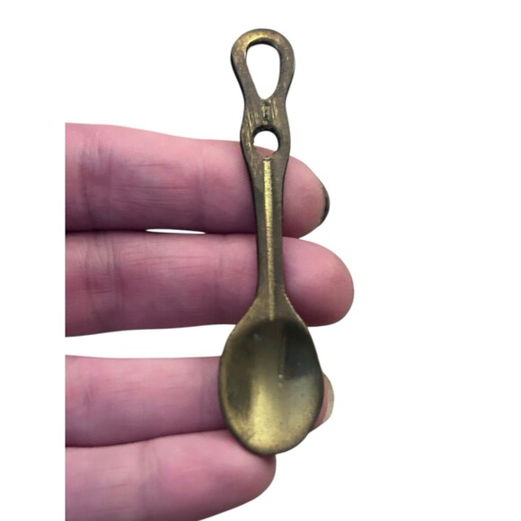 Vtg Mini Brass Teapot Kettle Spoon Fork & Stand Dollhouse Decorative - Picture 3 of 11